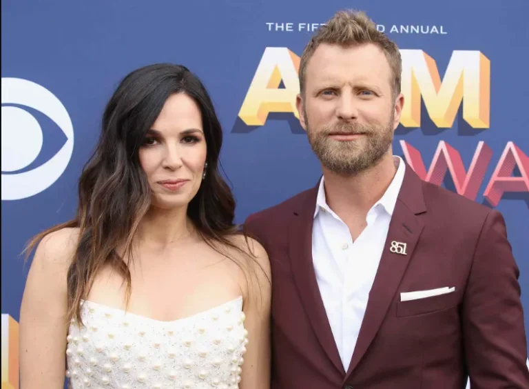 Dierks Bentley Wife, Age, Height, Weight, Net Worth, Career, And More