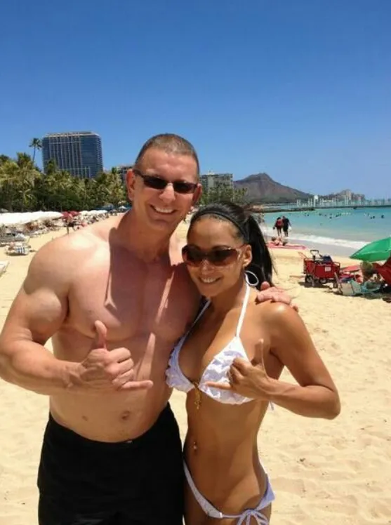 Robert Irvine Wife, Age, Height, Weight, Net Worth, Career, And More