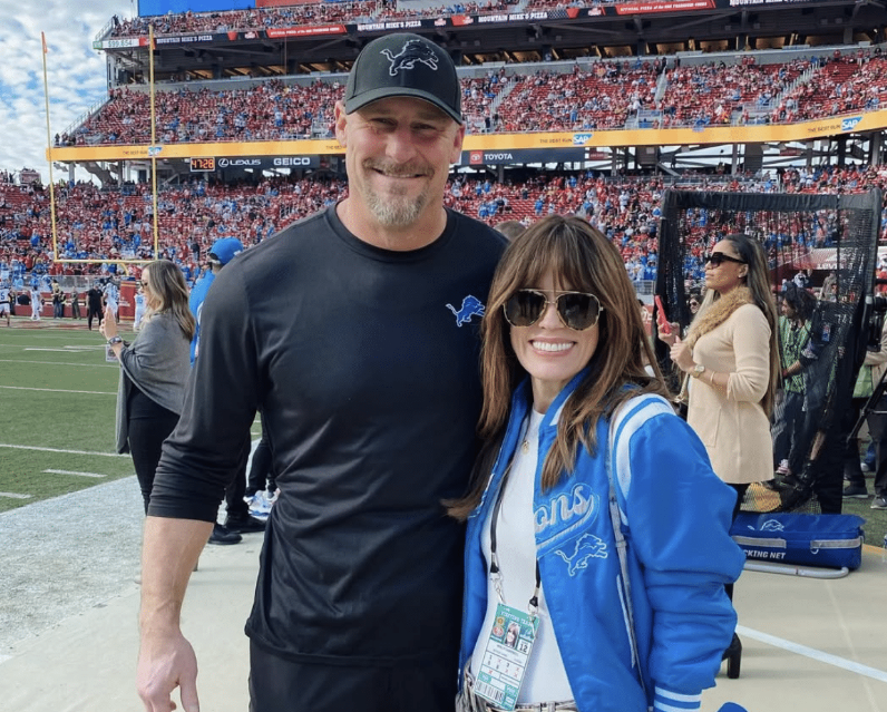 who is dan campbell's wife?