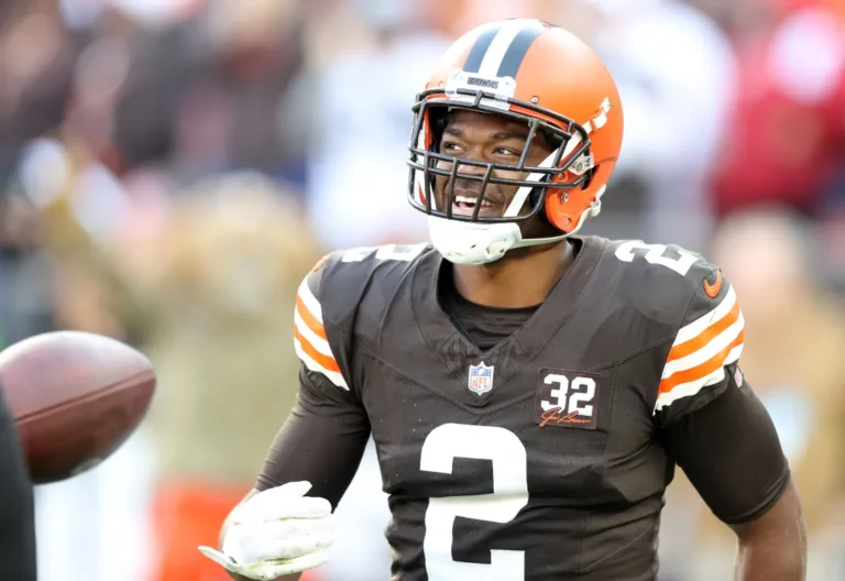 Amari Cooper Wife, Age, Height, Weight, Net Worth, Career, And Full Bio Amari Cooper Wife, Age, Height, Weight, Net Worth, Career, And Full Bio