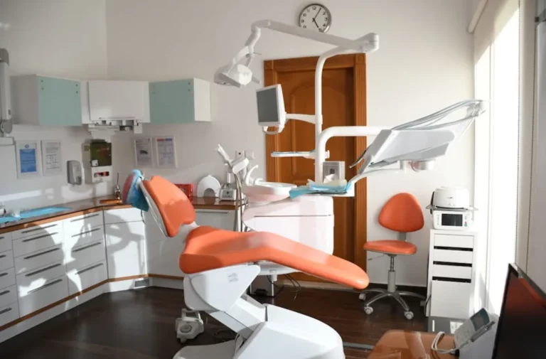 Creating a Thriving Dental Clinic from Scratch Creating a Thriving Dental Clinic from Scratch