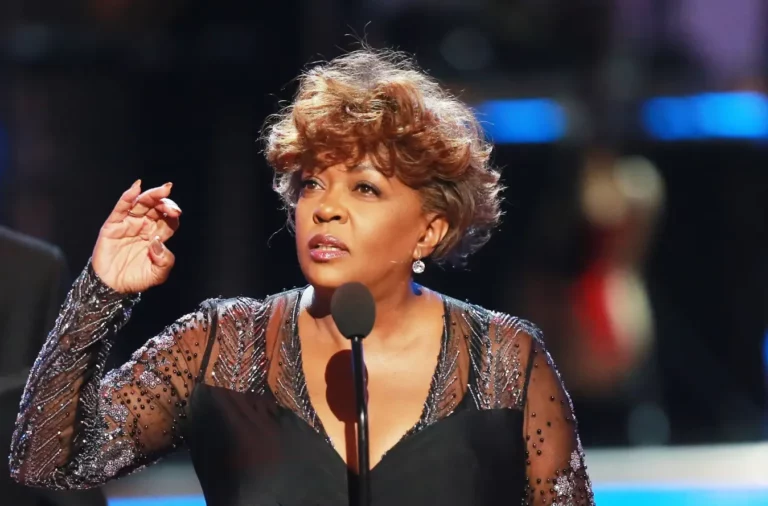 Anita Baker Age, Height, Weight, Career, Net Worth And More