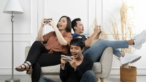 Why Micro-Rewards Work: The Psychology Behind Streaks, Badges and Engagement Loops Why Micro-Rewards Work The Psychology Behind Streaks, Badges and Engagement Loops