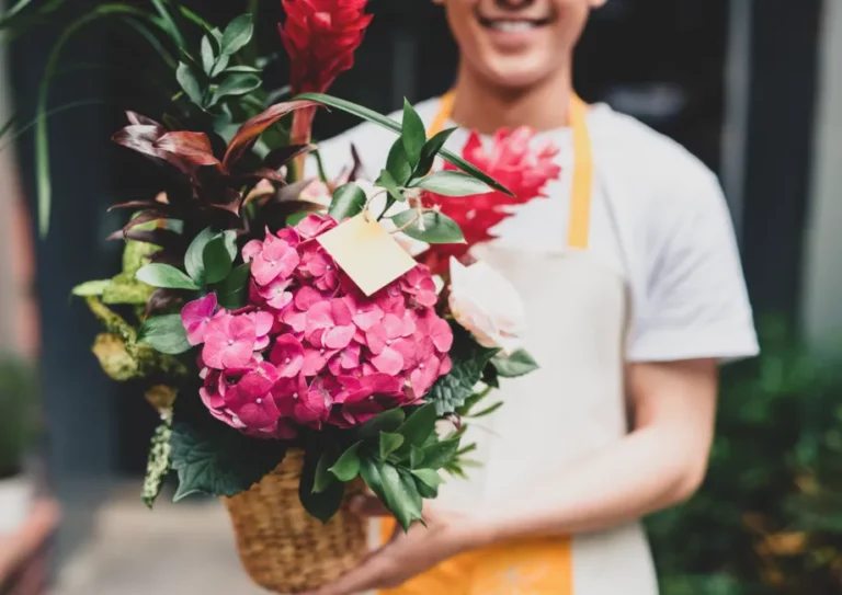 Tips to Ensure Perfect Flowers Without Overspending on Delivery Tips to Ensure Perfect Flowers Without Overspending on Delivery