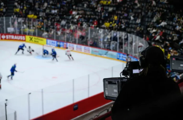 The Emotional Geography of Sports How Live Broadcasts Create Invisible Worlds of Belonging