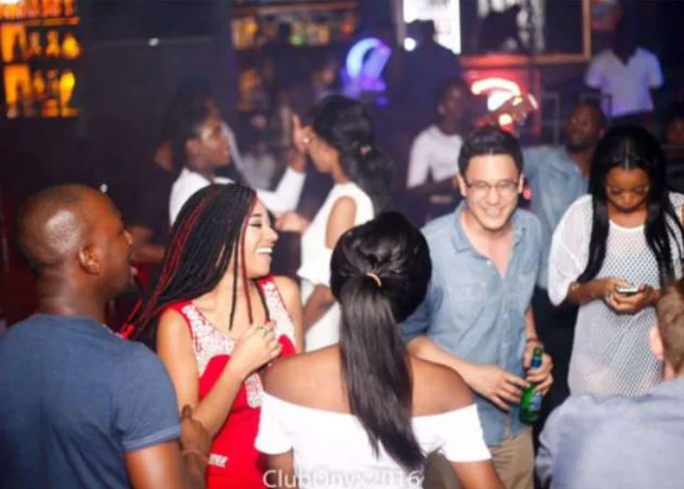 Why Private Performances Offer More Flexibility Than Nightclubs