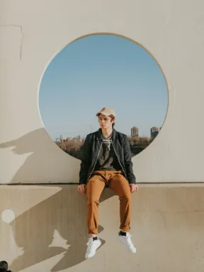 The Modern Man’s Guide to Smarter Leisure Spending: Travel, Tech, and Digital Entertainment The Modern Man's Guide to Smarter Leisure Spending Travel, Tech, and Digital Entertainment